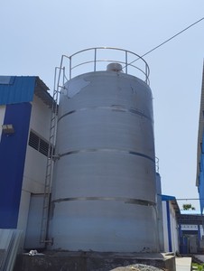 Silo de Almacenamiento de Leche de Acero Inoxidable para Procesamiento Lácteo, Recolección, Almacenamiento, Refrigeración y Aplicaciones Industriales Higiénicas - Product Image 1