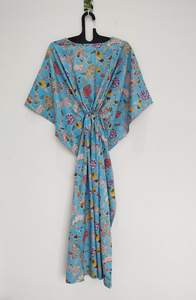 Vestido Kaftán de Algodón Azul con Estampado Floral Hecho a Mano en India, Traje de Playa para el Verano - Product Image 4