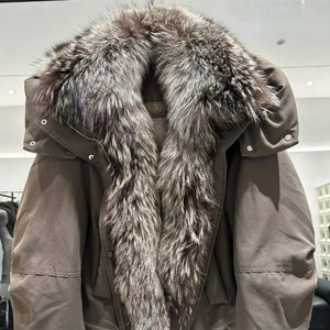 Parka pour femme Crown Gate International, col en fourrure de renard, capuche amovible, manches longues, épaisse et chaude, vêtement d'extérieur d'hiver, couleur unie - Product Image 5