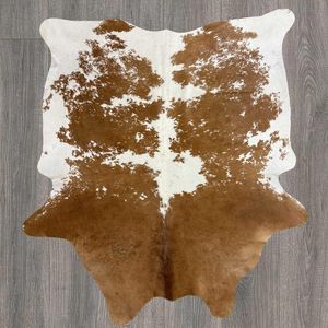 Alfombra de cuero vacuno premium, alfombra de piel de vaca auténtica con pelo, para decoración del suelo de la sala de estar - Product Image 1