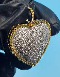 Colgante de Corazón de Moissanita Estilo Hip Hop, Colgante Iced Out Bling para Rapper, Colgante de Plata Sólida 925 Bañado en Oro, Regalo de Cumpleaños para Ella - Product Image 2