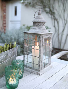Portavelas Metálico de Estilo Rústico al por Mayor con Paneles de Vidrio para Decoración del Hogar y Exteriores - Product Image 3