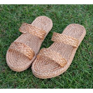 Pantuflas Hechas a Mano con Jacinto de Agua, Tamaño Personalizado, Ecológicas, Naturales, para Interiores, Hoteles y Resorts - Product Image 6