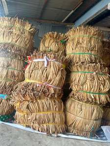 Fournisseur de fibres tressées en jacinthe d'eau séchée au soleil, écologiques, en gros, du Vietnam - Product Image 5