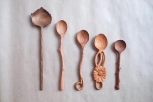 ช้อนไม้รูปหัวใจ 16 ซม. แกะสลักด้วยมือจากไม้แอช อะคาเซีย ไม้เรดวูด และไม้ขนุน ของตกแต่งร้านกาแฟและเครื่องใช้บนโต๊ะอาหารสไตล์วินเทจ - Product Image 3