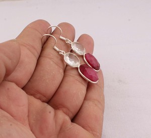 Boucles d'oreilles en rubis en gros, en argent sterling 925, bijoux artisanaux en pierres précieuses, fabricant de boucles d'oreilles pendantes en cristal rouge véritable - Product Image 2