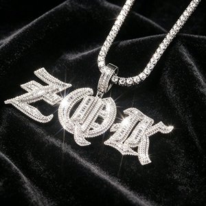 Collier avec pendentif personnalisé en lettres graffiti hip-hop, serti de pierres CZ, bijoux bling pour hommes - Product Image 2