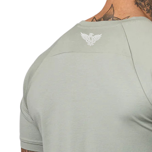 Camiseta Deportiva Extra Grande Personalizada para Hombre en Verde Salvia, 100% Algodón Jersey, Secado Rápido, Transpirable, para Entrenamiento, Gimnasio, Fitness y Deportes - Product Image 3