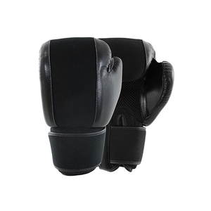 Gants de boxe en cuir pour l'entraînement - Évacuation de l'humidité et protection UV - Options personnalisables - Fabriqués au Pakistan - Product Image 3