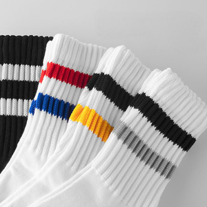 Calcetines de Baloncesto Térmicos Transpirables al por Mayor para Hombre, Calcetines Deportivos de Poliéster con Diseño de Letras a la Moda, Equipación Personalizada para Equipos - Product Image 4