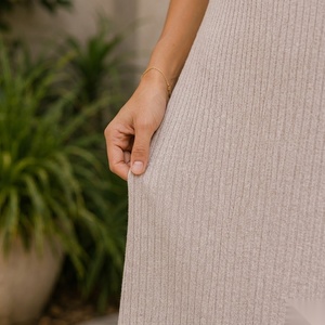 Vestido Midi de Punto sin Mangas con Cuello Redondo, Ajustado, de Color Sólido, Informal, para Uso Diario, Transpirable, de Tela de Algodón y Poliéster - Product Image 4
