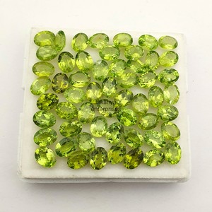 Piedras preciosas de peridoto natural de corte ovalado de 6x8 mm, piedras de peridoto verde facetadas y calibradas, gemas de peridoto sueltas auténticas para joyería fina. - Product Image 1