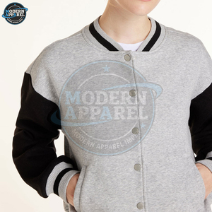 Nouvelle Veste Universitaire Personnalisée pour Hommes en Laine Melton – Blouson Letterman en Gros avec Détails en Cuir pour Hommes - Product Image 4