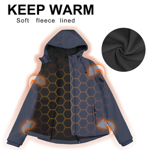 Veste softshell pour femme au design moderne, manches longues, fermeture éclair, capuche avec protège-menton, poignets élastiques, imperméable - Product Image 3