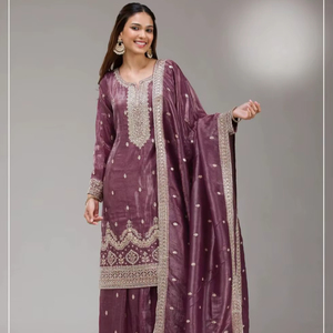 Salwar Kameez Moderno Semi-Cosido Gold Crush con Bordado y Lentejuelas para Bodas y Diwali - Product Image 1