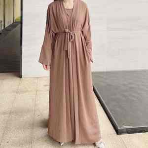 Abaya décontractée moderne bleu ciel pour femme, élégante et modeste, style Dubaï, légère, respirante, à manches longues, col bateau, longueur ras du sol - Product Image 3