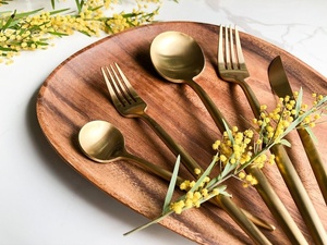 Juego de Cubiertos de Latón con Diseño de Bambú Vintage, Acabado de Alto Brillo, Resistente al Óxido, Vajilla para Bodas - Product Image 3