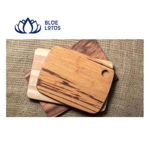 Tabla de Cortar Rectangular de Madera de Acacia Blue Lotus con Asa, Duradera, Ecológica, Apta para Lavavajillas, Ligera - Product Image 1
