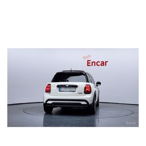 Mini Cooper Classic Plus, Paquete de Lanzamiento Julio 2023, con Volante a la Izquierda, Asientos de Cuero, Estándar de Emisiones Euro V, Cámara Trasera, 32,565 km - Product Image 4