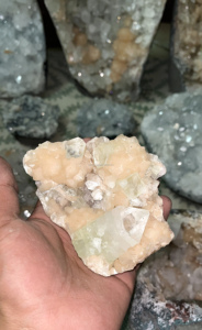 Grappe de cristal de zéolite d'apophyllite naturelle Cristal de guérison de jade de quartz pour la décoration de la maison Artisanat de cristal en gros - Product Image 6
