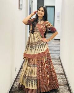 Lehenga Choli de Seda Estampada para Mujer, Ghagra Choli Étnico con Dupatta, para Bodas, Fiestas y Festivales - Product Image 3