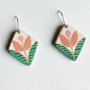 Boucles d'oreilles pendantes en bois peintes à la main pour femme, légères, faites à la main, personnalisées, pour fêtes, usage quotidien et occasions festives, bijoux fantaisie - Product Image 1
