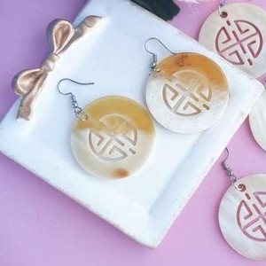 Handcrafted Natural Horn Earrings Sustainable Lightweight <b>Fashion</b> <b>Jewelry</b> Women by Madiha Art And Craft - Product Image 4