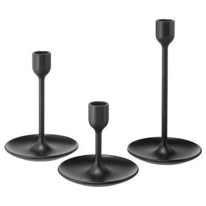 Porte-bougie en fer distinctif, élégant accent métallique pour la décoration de cheminée, les étagères et les arrangements de table - Product Image 1