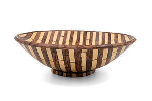 Assiette en bois de coco à motif zèbre 23,5 cm, assiette de service en coquille de coco faite à la main, vaisselle en bois de qualité alimentaire - Product Image 2