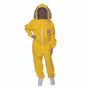 Traje de Apicultura Moderno y Ventilado Hecho en Pakistán para una Experiencia Cómoda, Ropa Deportiva Profesional - Product Image 2