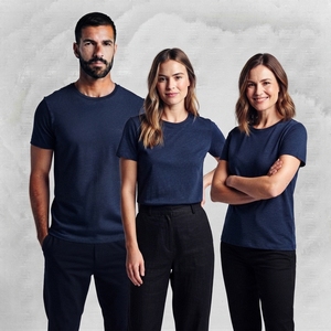 Camiseta de Algodón Peinado Puro de 200 Gsm Personalizada al por Mayor para Hombre, Impresión DTG, Camiseta Lisa con Logo - Product Image 2