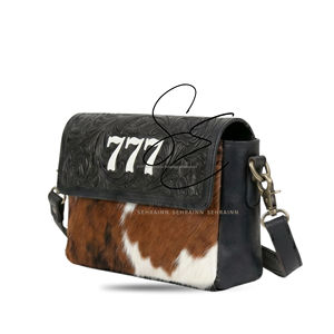 Sac bandoulière en cuir repoussé motif vachette, style vintage western, avec fermeture éclair, pour femme - Product Image 1