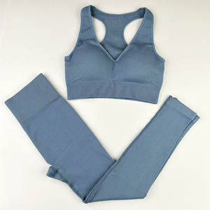 Ensemble de sport sans couture pour femme : Soutien-gorge de sport à col en V et leggings taille haute extensibles dans les quatre sens pour la gym, le yoga et l'entraînement - Product Image 3