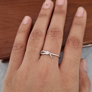 Anillo Ajustable de Plata de Ley 925 con Nudo de Lazo y Circonitas Cúbicas, Joyería Clásica para Mujer, Regalo de Boda o Promesa - Product Image 4
