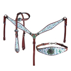 Diadema de piel de vaca estampada a mano, conjunto con cuello de pecho y correa de sujeción, 100% - Product Image 1