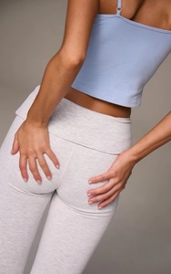 Pantalon de yoga côtelé uni à jambe large pour femme, extensible dans les 4 sens, coupe bootcut, leggings évasés, vêtements de sport personnalisables en gros - Product Image 5