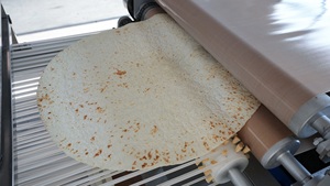 Máquina de prensa de tortillas mexicanas de gran venta, máquina automática para hacer pan plano para restaurantes y fábricas de alimentos (soporte técnico gratuito) - Product Image 6