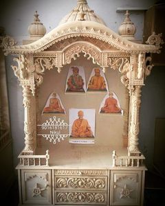 Unidad de Puja de Estilo Iskcon Tradicional para el Hogar, Templo Swaminarayan, Diseño BAPS, Color Personalizado, Gran Tamaño, Madera de Teca, Impermeable, Grabado - Product Image 6