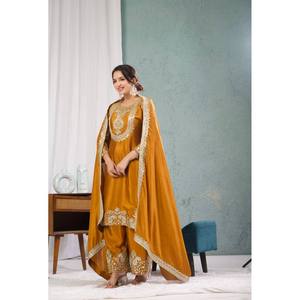 Hermoso conjunto de traje de fiesta bordado para mujer con codificación de trabajo de secuencia - Product Image 6