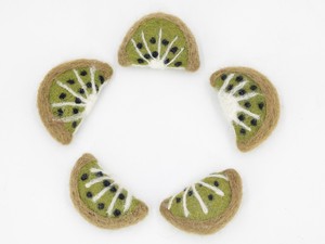 Rodajas de kiwi de fieltro de lana, frutas fieltreadas para la educación infantil, juego de frutas: hechas a mano con lana natural y comercio justo. - Product Image 3