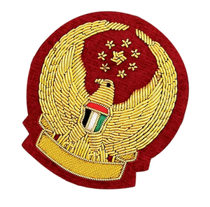 Badges en fil de broderie de luxe faits main sur mesure, avec épingle de sûreté, en dentelle, écologiques, durables, sans nickel, de haute qualité, vente en gros - Product Image 2