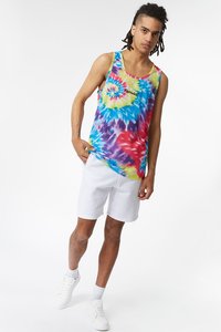 Camiseta sin mangas para hombre con cuello redondo, estilo casual, transpirable, de algodón, con estampado y logo frontal. - Product Image 1