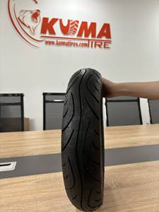 Neumático sin cámara para scooter Vietnam KUMATIRE K205 3.00-10 120/70-10 130/90-10 para motocicletas urbanas y de reparto - Product Image 4