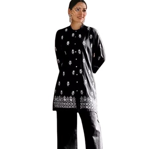 ชุดสตรีแบบใหม่ล่าสุด ผ้าวิสโคสปักลายพิมพ์ สำหรับฤดูร้อน ชุดอินเดียแบบ Co-Ord ชัลวาร์ คามีซ จากผู้ผลิตและผู้ค้าส่ง - Product Image 1