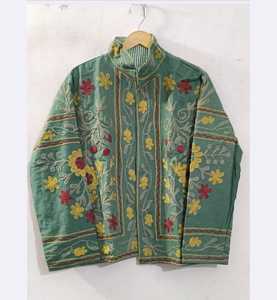 Chaqueta de Mujer Bordada en Algodón Suzani, Hecha a Mano, Ropa de Boutique para Festivales, Fabricante, Exportación, Venta al Por Mayor - Product Image 2