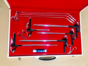 Set Completo de Broncoscopio Rígido para Niños y Adultos con Palas, Pinzas y 1 Fuente de Luz con Empaque en Caja Personalizable - Product Image 2