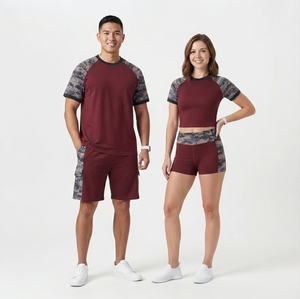 T-shirt raglan de haute qualité pour hommes et femmes, en coton respirant, manches baseball, idéal pour les promotions, la salle de sport et le quotidien. - Product Image 3