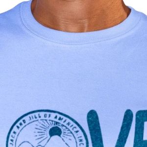 T-shirt décontracté pour femme bleu clair à manches courtes et col rond avec inscription LOVE vert-vertéral et motif graphique emblème circulaire – Idéal pour le quotidien - Product Image 2