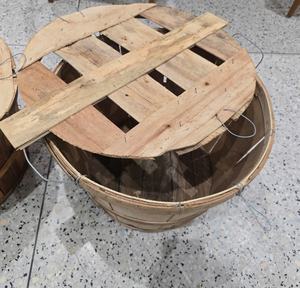 Precio de fábrica ODM Cesta de cangrejo de madera con diseño apilable Forma de círculo rústico y tapa Hecho en Vietnam - Product Image 3