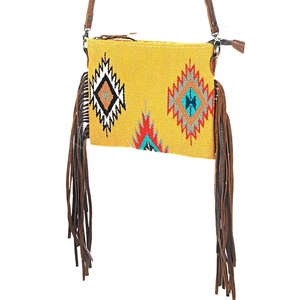 Manta de sillín occidental de vaquera de alta calidad, bandolera, Correa larga, flecos, flor de moda Bohemia, fabricante superior directo - Product Image 3